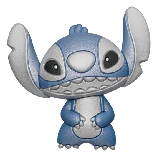 Schattige Stitch, met zijn kenmerkende grote oren en expressieve ogen, is tot in detail gereproduceerd in 3D-schuim, een must-have voor fans.