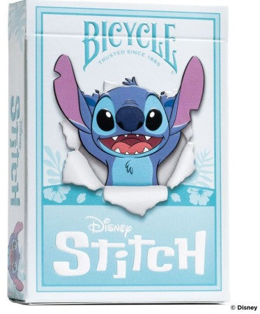 Betreed de buitengewone wereld van Stitch met de Bicycle speelkaarten. Levendig geïllustreerd met de ondeugende blauwe alien, brengen deze kaarten een intergalactische sfeer naar elk spel. Bevat 54 kaarten (inclusief jokers) van hoogwaardig karton met een gladde afwerking. Perfect voor fans van Lilo & Stitch en kaartspel liefhebbers.