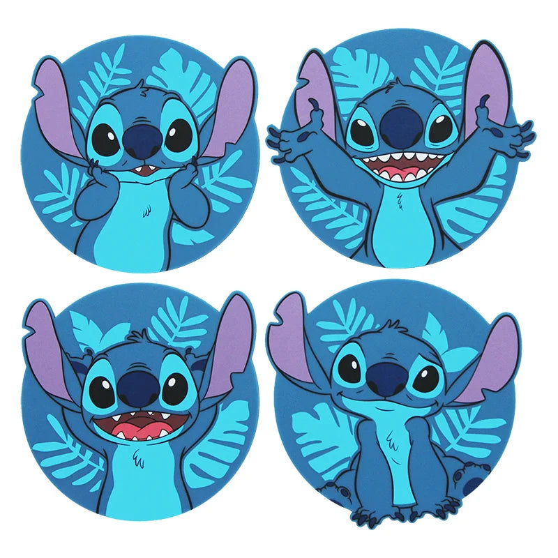 Stitch Onderzetters Set met kleurrijke illustraties van Stitch, biedt bescherming voor je meubels en voegt een vrolijke sfeer toe aan elke gelegenheid.