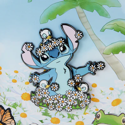 "Een limited edition emaille pin: Loungefly Springtime Stitch, waar Stitch bloemen gooit te midden van schattige eendjes."