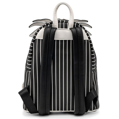 Voeg een vleugje magie toe aan je outfit met de betoverende Loungefly Jack Skellington Mini Backpack, een must-have accessoire voor elke Tim Burton-liefhebber.