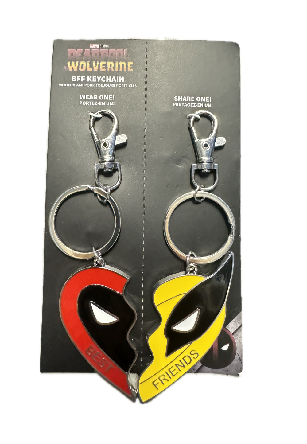 Laat je onbreekbare band zien met deze set van 2 Deadpool en Wolverine BFF sleutelhangers, ideaal voor superheldenfans die onafscheidelijk zijn.