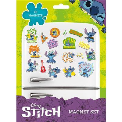 Stitch & Scrump 20 Magneten Set met kleurrijke ontwerpen van de personages Stitch en Scrump, ideaal voor decoratie op magnetische oppervlakken zoals koelkasten en whiteboards. Perfect voor Disney-fans en als cadeau.