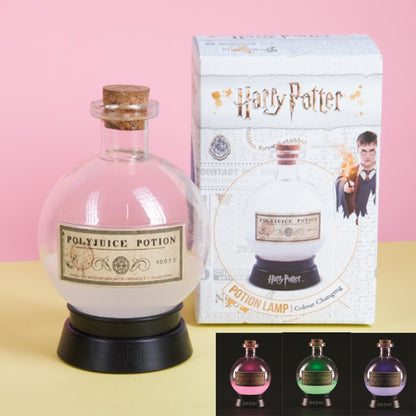 "Transformeer je ruimte met de magie van Zweinstein met deze Harry Potter Color Changing Potion Lamp, geïnspireerd op de toverdranken van de tovenaarswereld."