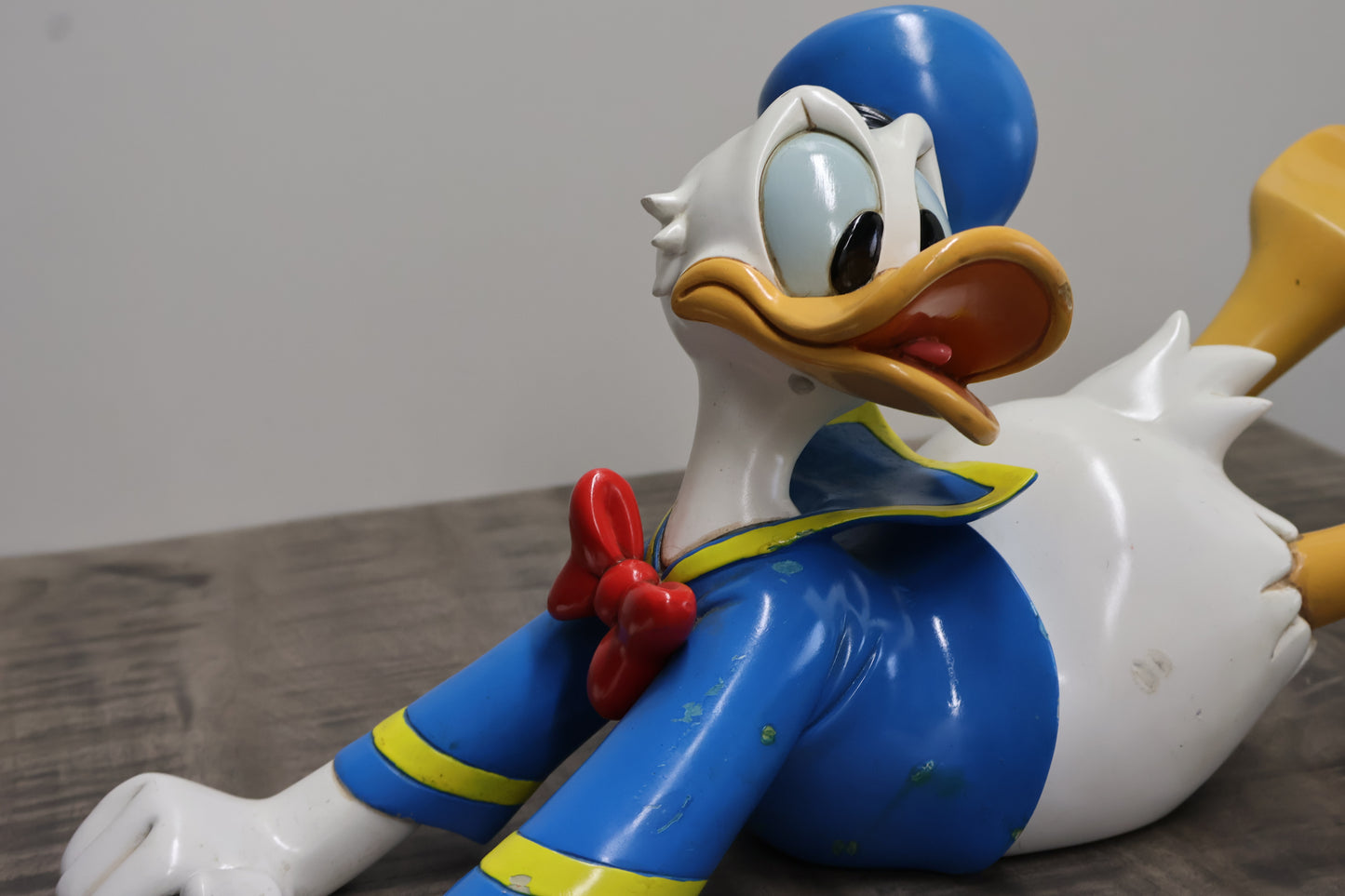 Uniek Donald Duck beeld! Een perfecte toevoeging aan elke Disney-verzameling.