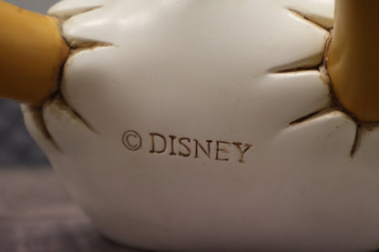 Gedetailleerd Donald Duck Beeld – een perfect item voor Disney-verzamelaars die van humor en unieke ontwerpen houden.