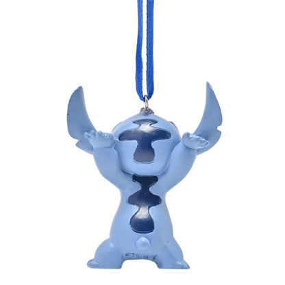 Gedetailleerde Stitch hangdecoratie uit Lilo & Stitch, gemaakt van hoogwaardig resin voor een levendige en vrolijke Disney-touch.