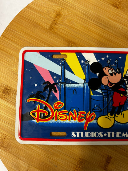 Disney Studios license plate 'MGM Studio's Themepark'