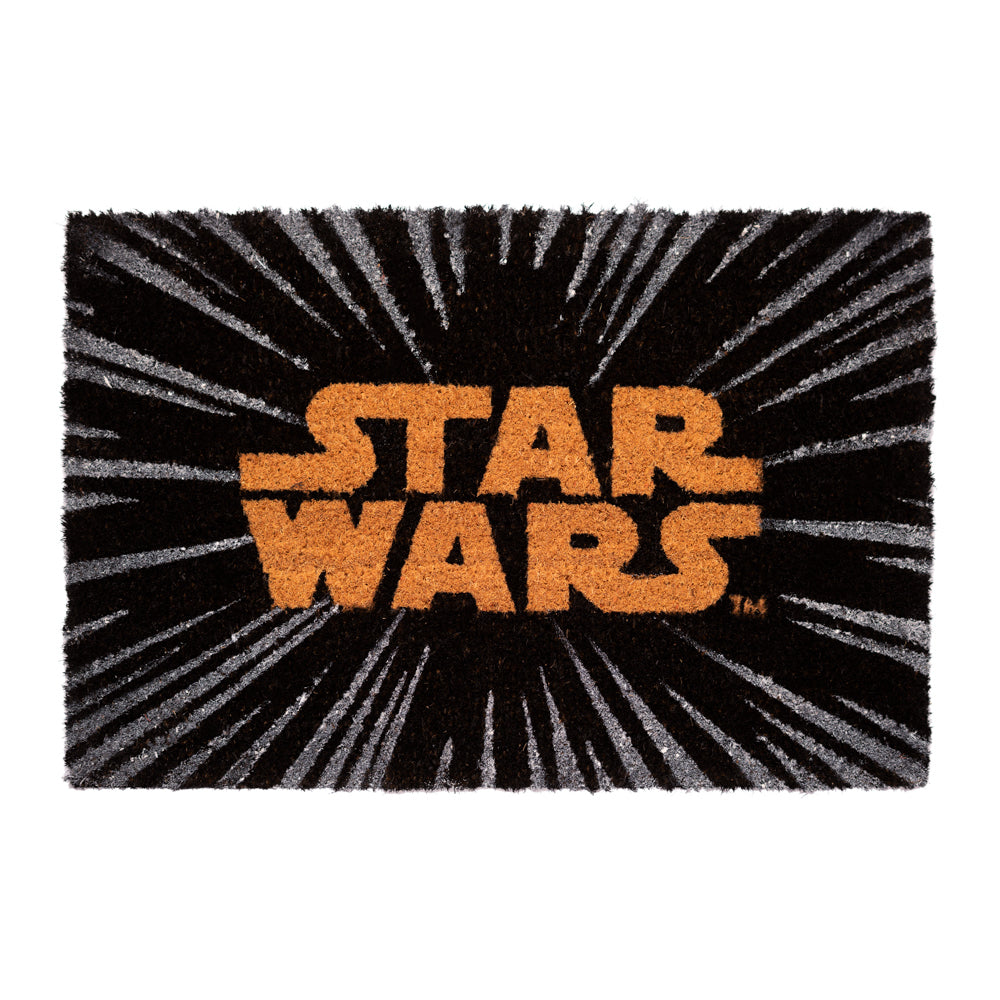"Star Wars deurmat: Laat de Force met je zijn terwijl je wordt verwelkomd door iconische personages omringd door Star Wars-logo's. Moge de kokosvezels vuil en vocht van je schoenzolen verwijderen. Afmetingen: 60x40cm."