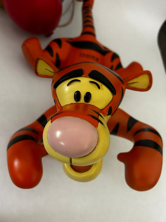 Vintage Disney Teigetje beeld aan ballonnen - Started With The Mouse