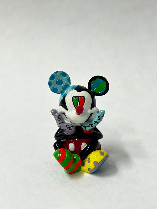Disney Britto Mickey Mouse sitzend